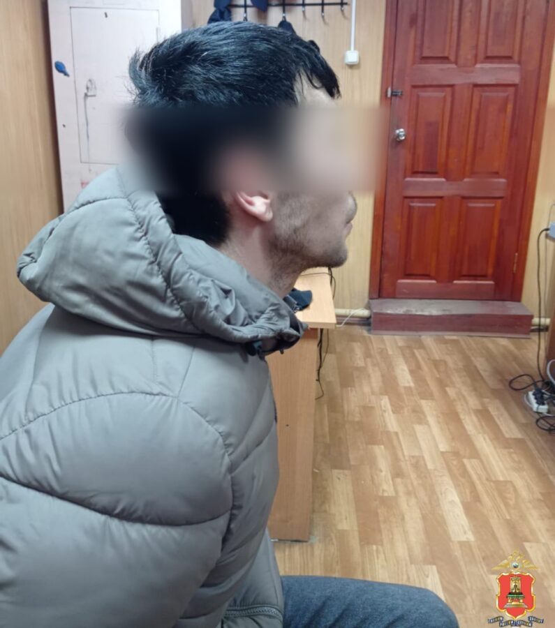 В Тверской области задержали наркозакладчика с метадоном