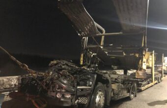 Два грузовых автомобиля столкнулись в Тверской области, есть пострадавший