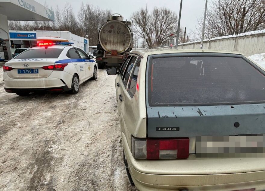 14 водителей без прав поймали за неделю в Твери