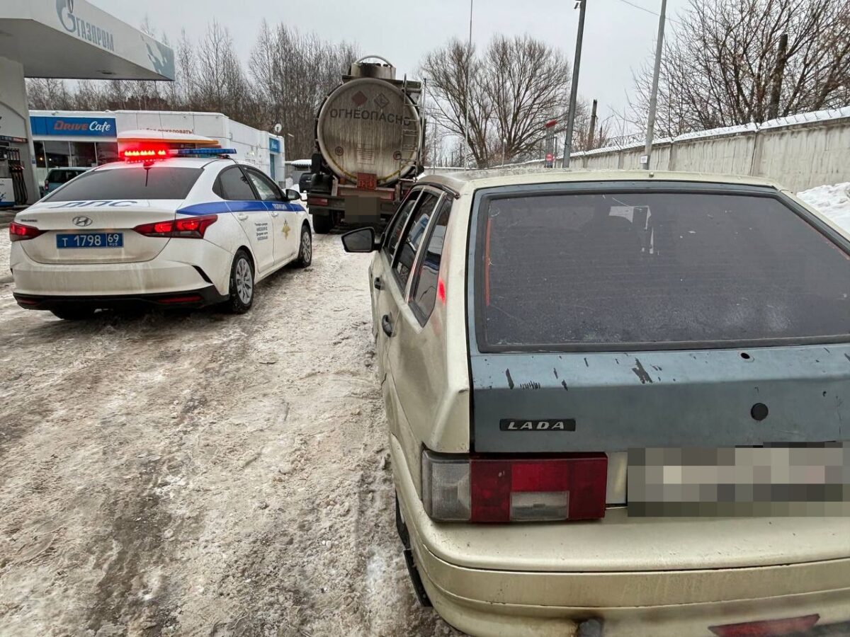 14 водителей без прав поймали за неделю в Твери