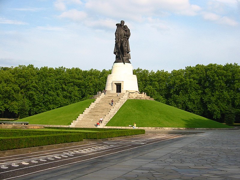 Не проходите мимо: воин-освободитель в Мигалове