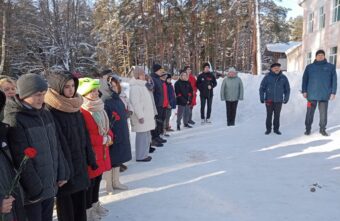В Тверской области открыли памятную доску бойцу Алексею Лобареву