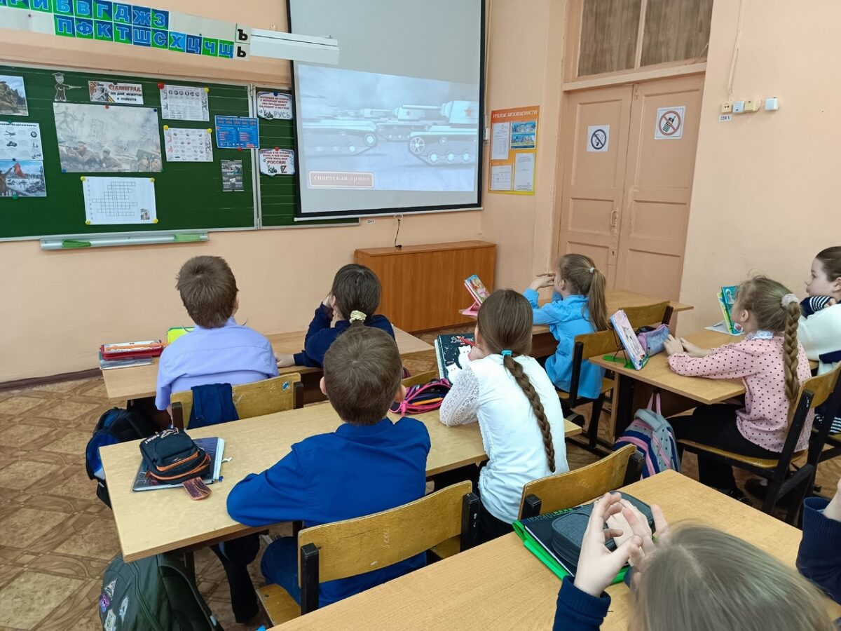 В муниципалитетах Тверской области прошли «Уроки Памяти» в честь годовщины Сталинградской битвы