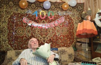 Участнику Великой Отечественной войны Ефиму Дунаевскому исполнилось 100 лет