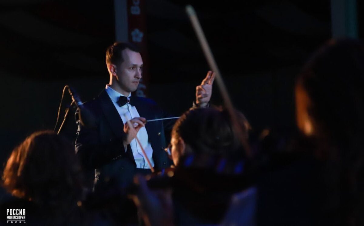 В Твери представили спектакль по творчеству Иосифа Кобзона