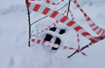 В Тверской области проверяют информацию о падении мужчины в канализацию