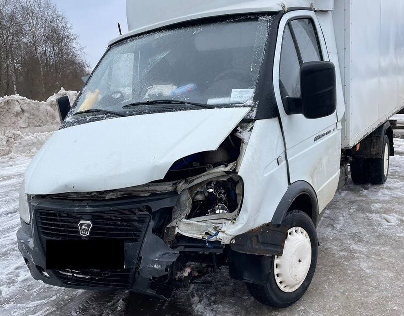 В Тверской области три человека получили травмы из-за невнимательного водителя В Тверской области три человека получили травмы из-за невнимательного водителя