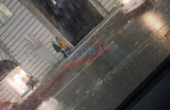 В Твери подростки украли дорожный знак В Твери подростки украли дорожный знак