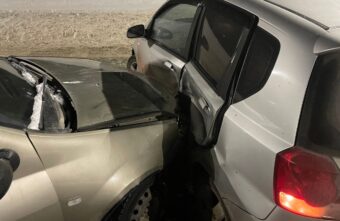 Две иномарки столкнулись в Твери, есть пострадавший