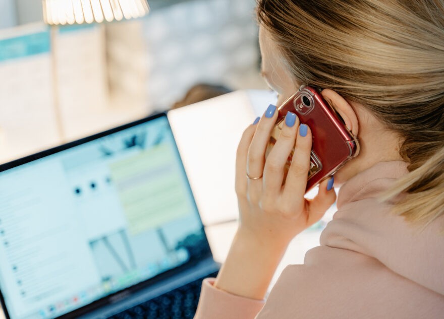 Россиянам рассказали о фейковых сборах средств пострадавшим в "Крокусе"