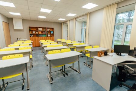 Семь школ Тверской области получат поддержку из областного бюджета