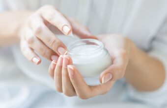 Неправильное хранение средств от прыщей может привести к новообразованиям