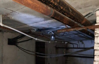 В Тверской области бывший работник УК похитил из дома провода В Тверской области бывший работник УК похитил из дома провода