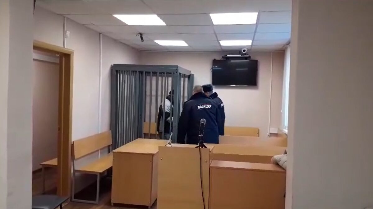 В Тверской области заключили под стражу мужчину, который до смерти избил человека В Тверской области заключили под стражу мужчину, который до смерти избил человека