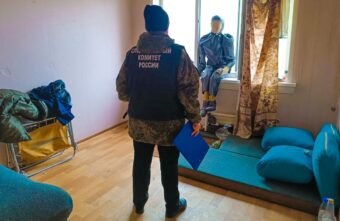 Житель Тверской области столкнул молодую девушку в окно Житель Тверской области столкнул молодую девушку в окно