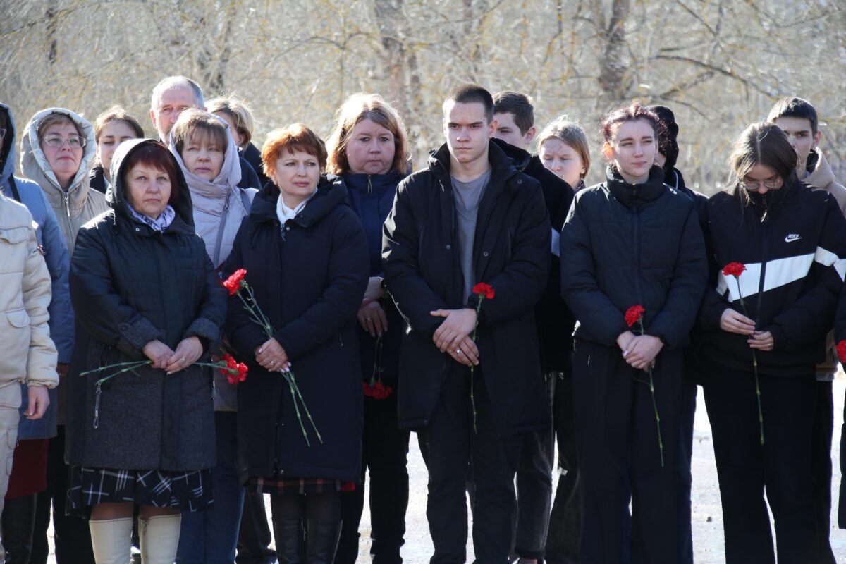 В Тверской области открыли мемориальную доску в память о герое СВО