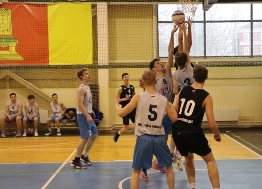 Впервые в истории нелидовцы стали дважды победителями регионального финала ШБЛ «КЭС-Баскет»