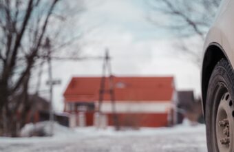 Водитель в Тверской области дал газу, чтобы задавить кошку