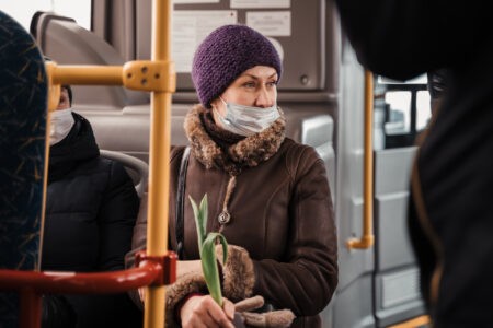 Игорь Руденя поздравил жительниц Тверской области с наступающим праздником