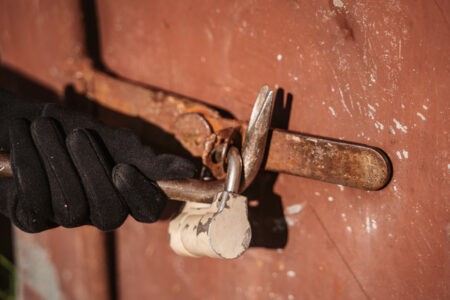 В Тверской области осудили участников «профессиональной» банды воров В Тверской области осудили участников «профессиональной» банды воров