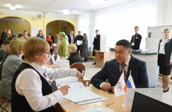 Игорь Руденя и Владимир Васильев проголосовали на выборах президента России Игорь Руденя и Владимир Васильев проголосовали на выборах президента России
