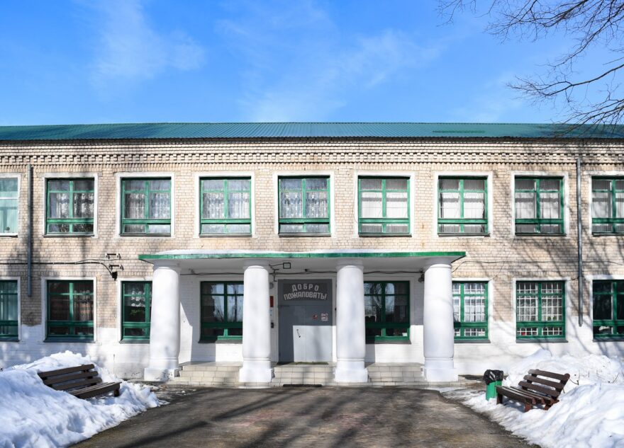 Игорь Руденя и Владимир Васильев посетили одну из старшейших в Тверской области Мирновскую школу