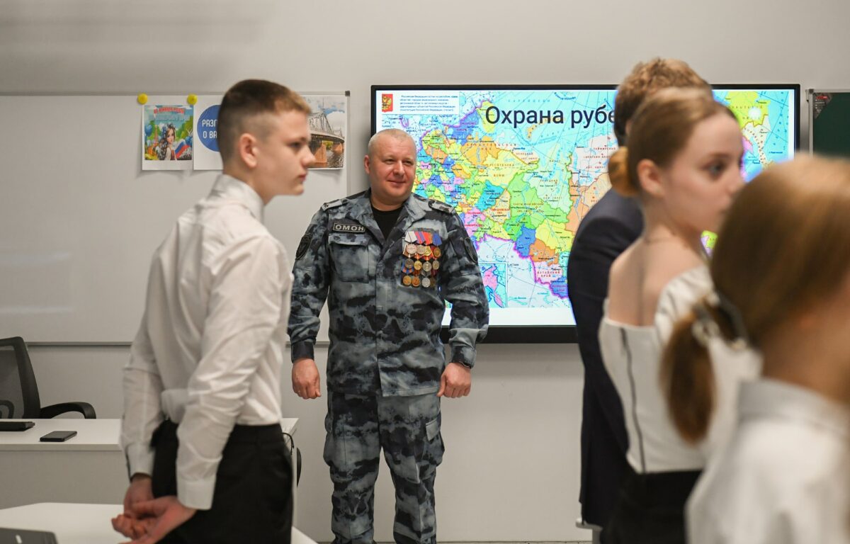 Вячеслав Володин и Игорь Руденя посетили в Твери новые школу и поликлинику