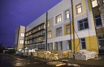В Торжке продолжается строительство детской поликлиники В Торжке продолжается строительство детской поликлиники
