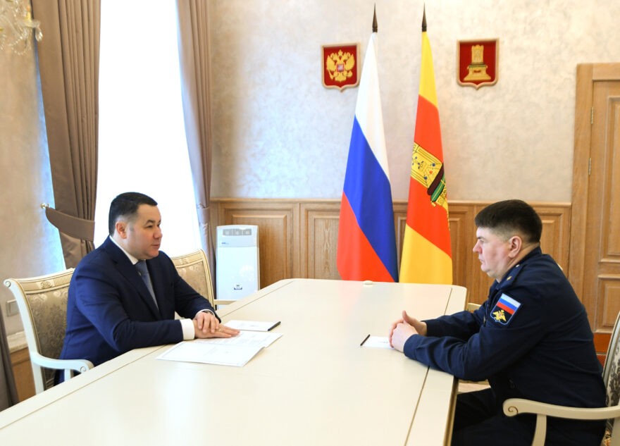 Губернатор Игорь Руденя провёл встречу с руководителем военной академии ВКО Алексеем Поддубицким