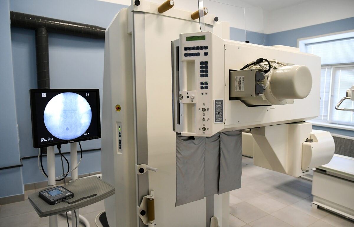 Игорь Руденя посетил отремонтированные подразделения городской больницы №6 Твери