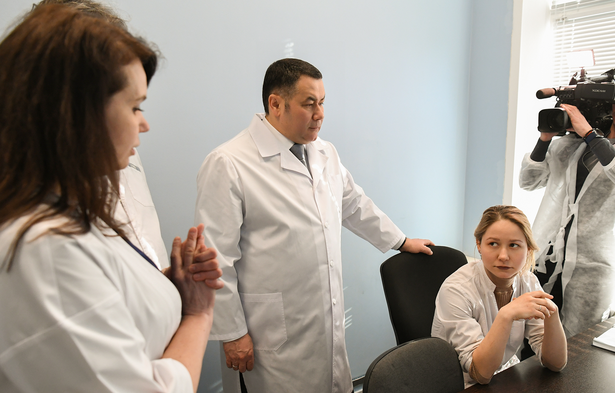 Игорь Руденя посетил отремонтированные подразделения городской больницы №6 Твери