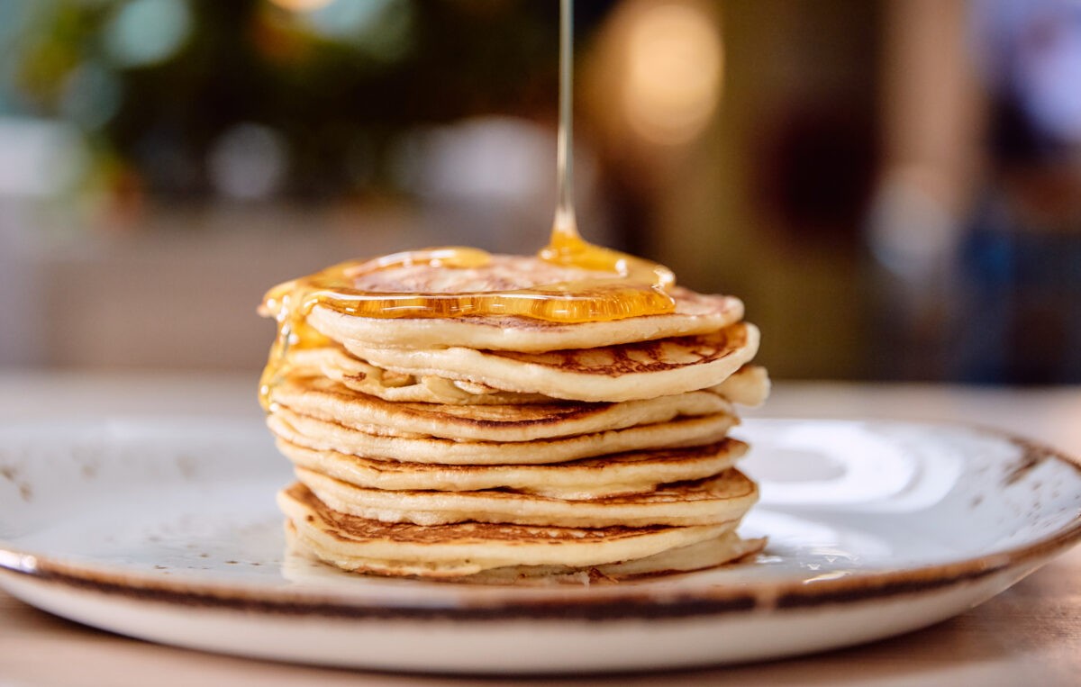Врач рассказала, сколько можно съесть блинов за Масленицу