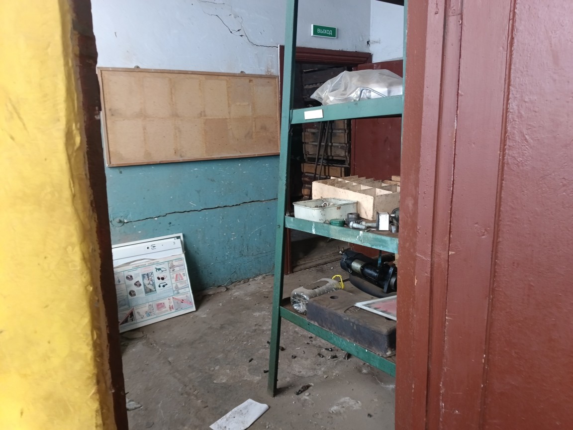 Житель Тверской области украл инструменты, принадлежащие железнодорожной компании