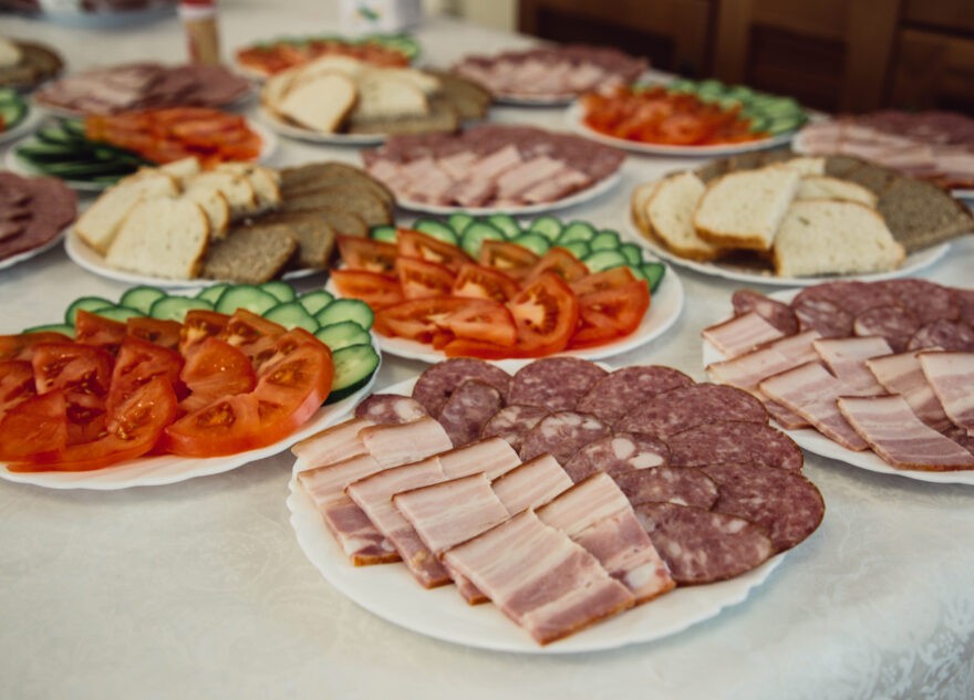 Врач назвал лучшие продукты для полезного завтрака