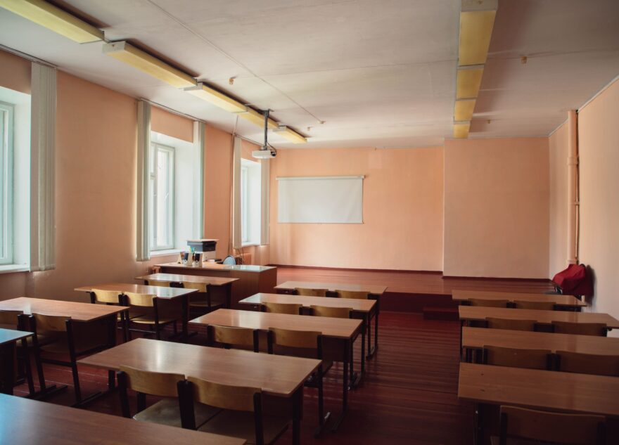 В Тверской области разработали программу по занятости учащихся школ и колледжей, где будут организованы участки для голосования