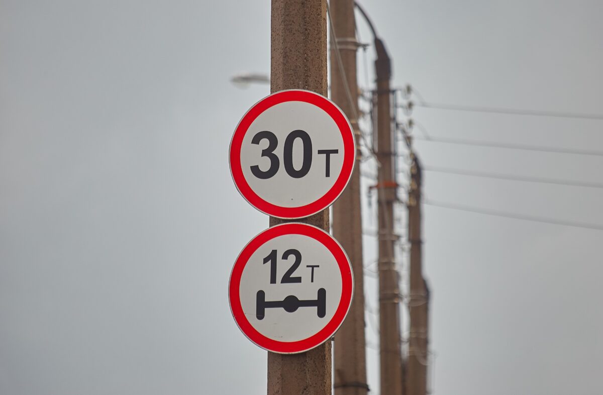 В Тверской области введут временное ограничение движения грузовых автомобилей