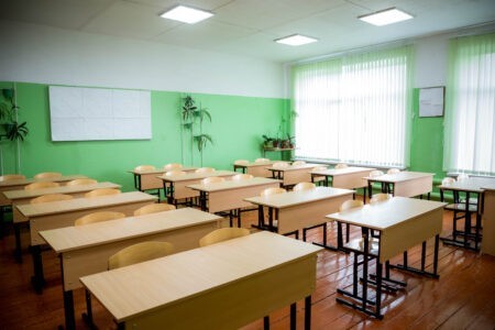 В Твери родитель получил штраф за оскорбление учителя