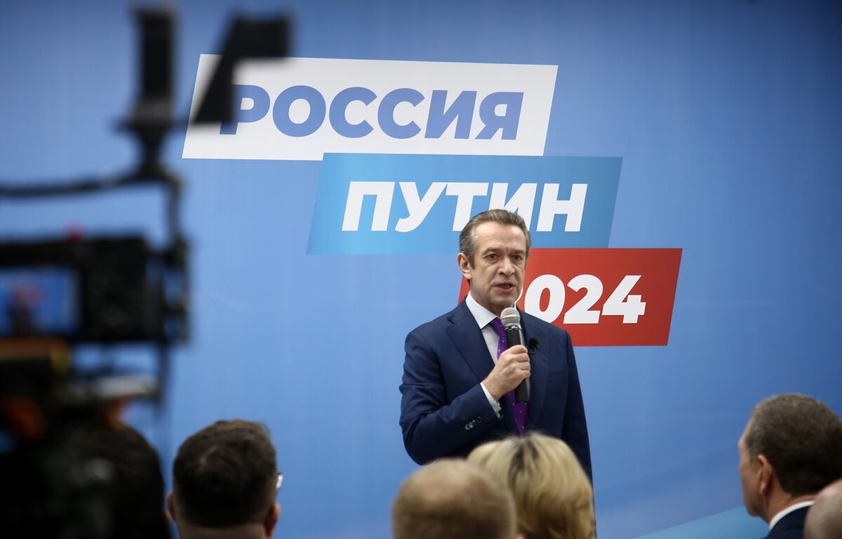 В Региональном избирательном штабе в Твери прошла встреча активистов с Владимиром Машковым