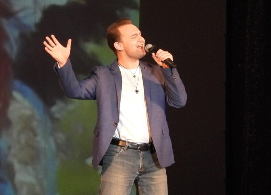 Женщин Калязинского района поздравили творческие коллективы