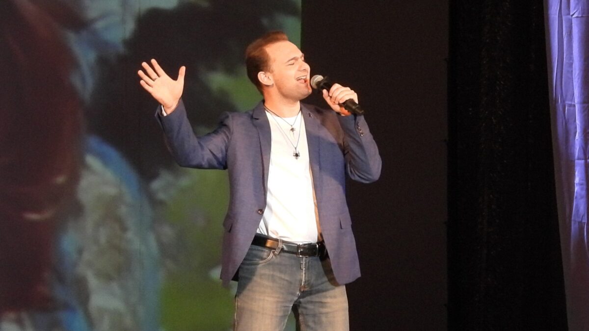 Женщин Калязинского района поздравили творческие коллективы