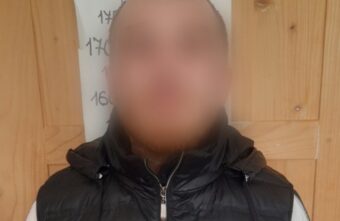 В Тверской области поймали курьера мошенников, обманувшего двух пенсионерок В Тверской области поймали курьера мошенников, обманувшего двух пенсионерок