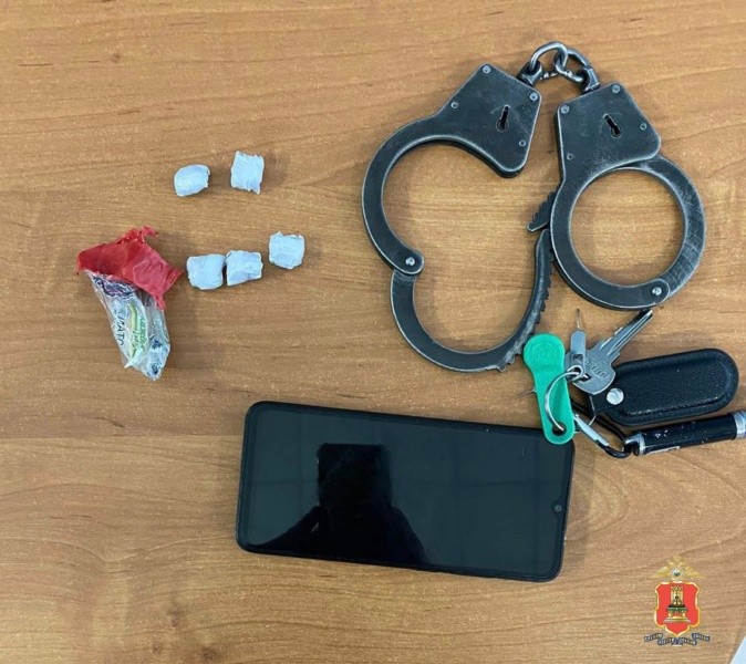 В Твери задержали мужчину, планировавшего делать «закладки» с героином