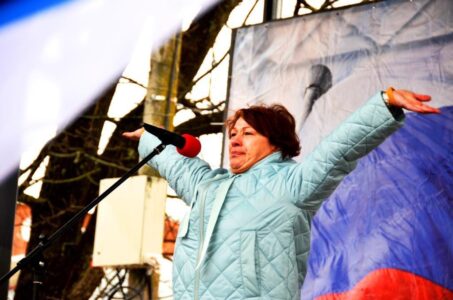 Крымскую весну отметили в Вышнем Волочке