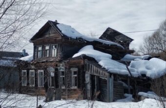 Под Тверью разрушается главный памятник церковной площади