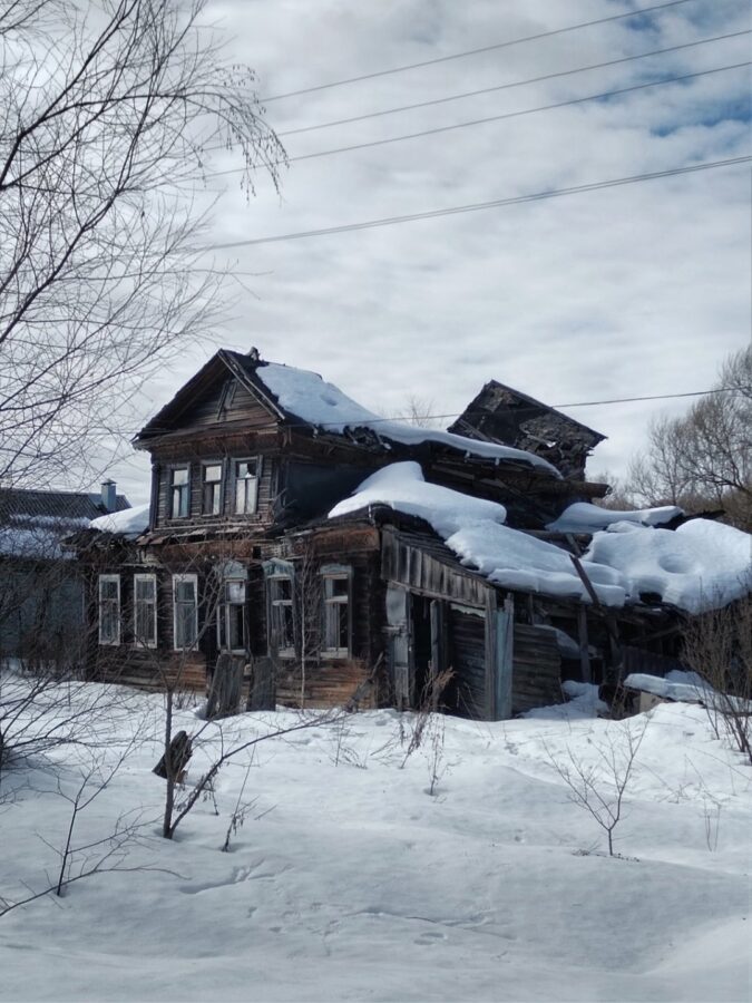 Под Тверью разрушается главный памятник церковной площади