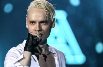 Песни Шамана, Газманова и Расторгуева будут петь на уроках в школах  