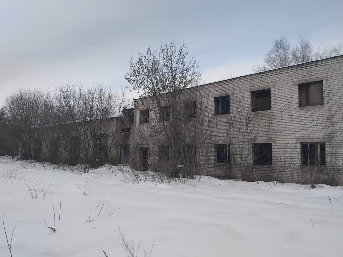 В Твери проводится проверка после падения мальчика со второго этажа заброшенного здания