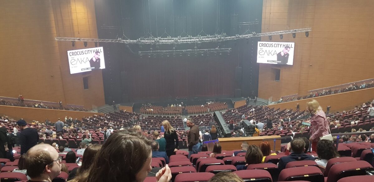 Тверитянин рассказал, как люди спасали друг друга в "Крокусе"