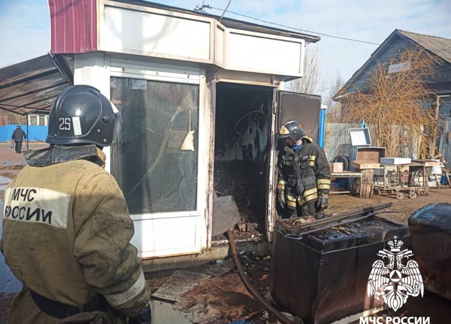 В Тверской области сгорела рыбная лавка