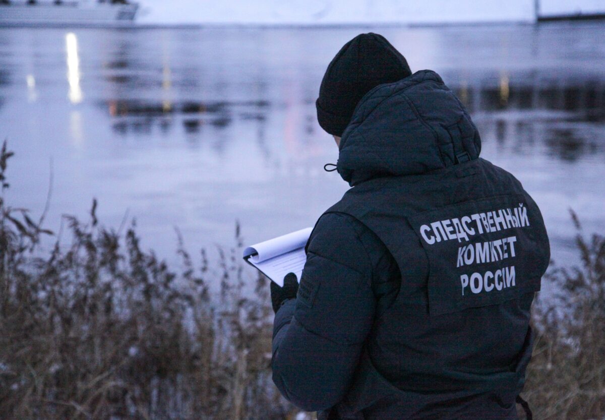 В Твери подросток оказался в Волге на льдине
